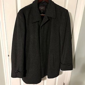 Men’s XL wool coat- excellent condition/barely worn